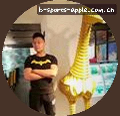 李薇